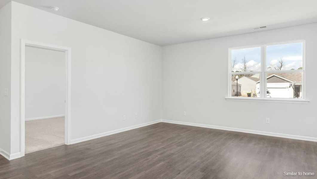 Spacious, unfurnished interior of a new home in Bella Point, Bolivia (Image 17).