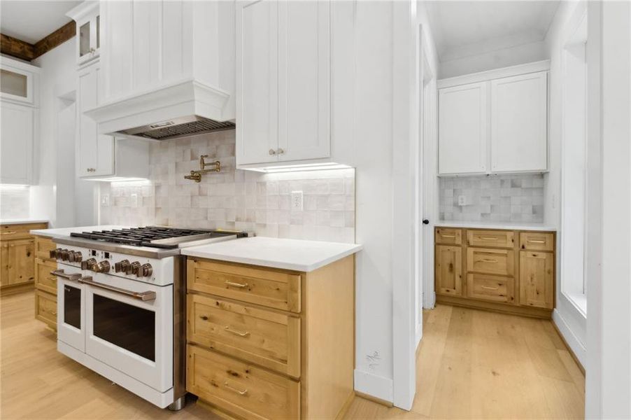 Furnished interior view inside a new home in , Dallas (Image 11). Furnished interior view inside a new home in , Dallas (Image 11).