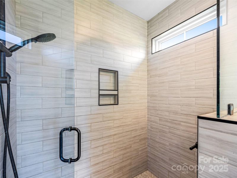 Image 36 of a home in .