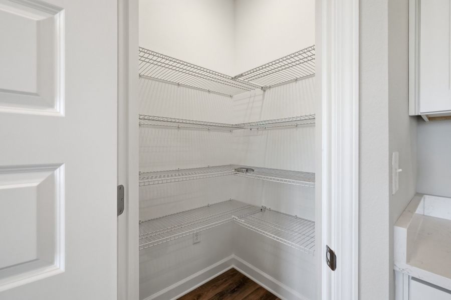 Spacious, unfurnished interior of a new home in McCarthy Estates, Defuniak Springs (Image 34).