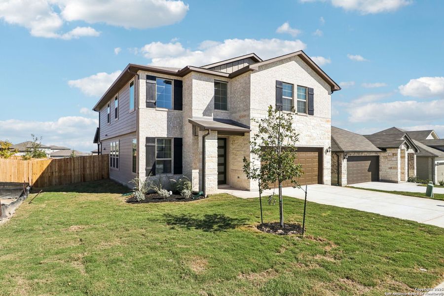 Exterior details and patio area of a home in Legendary Trails - Premier Series, Cibolo (Image 26).