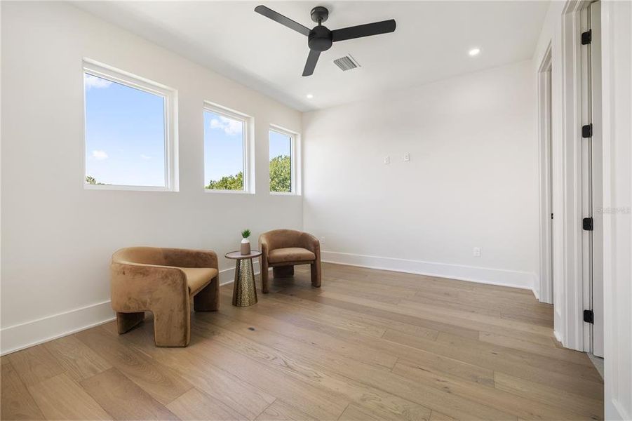 Image 48 of a home in .