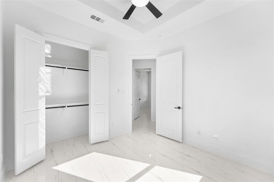 Spacious, unfurnished interior of a new home in , Dallas (Image 29).