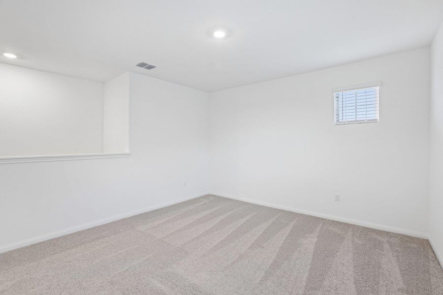 Spacious, unfurnished interior of a new home in , Elgin (Image 29).
