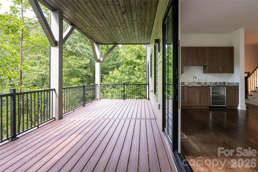 Lower deck