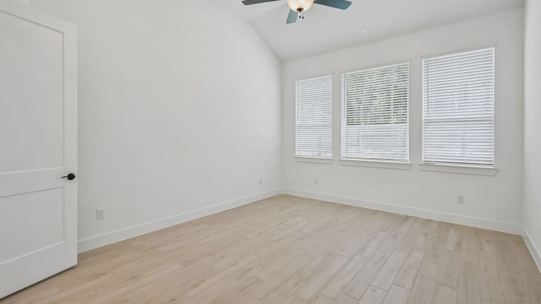 Spacious, unfurnished interior of a new home in Artavia, Conroe (Image 42).