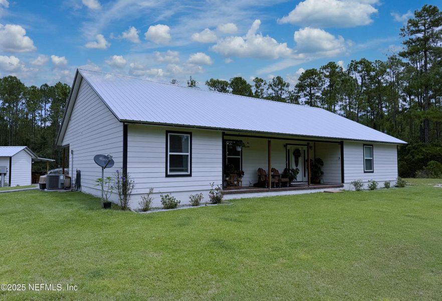 Front exterior of a new home in , Palatka, FL, highlighting curb appeal (Image 20).