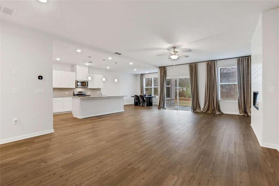 Spacious, unfurnished interior of a new home in Graystone Village, Grayson (Image 13). Spacious, unfurnished interior of a new home in Graystone Village, Grayson (Image 13).