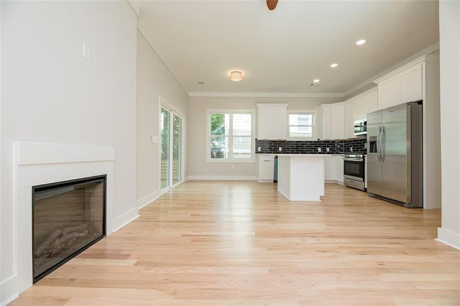 Spacious, unfurnished interior of a new home in , Atlanta (Image 36). Spacious, unfurnished interior of a new home in , Atlanta (Image 36).
