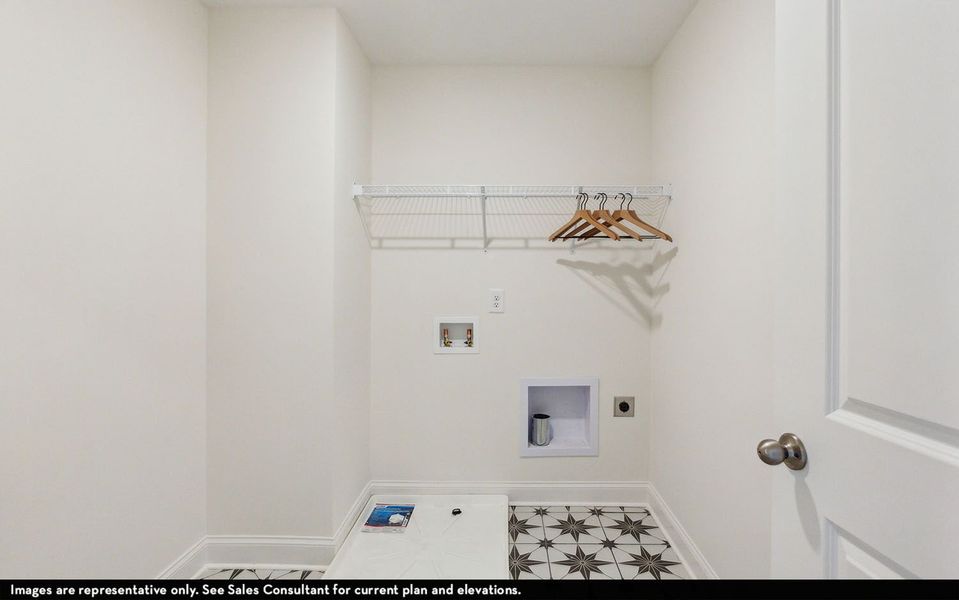 Furnished interior view inside a new home in McCain's Station, Gallatin (Image 32).