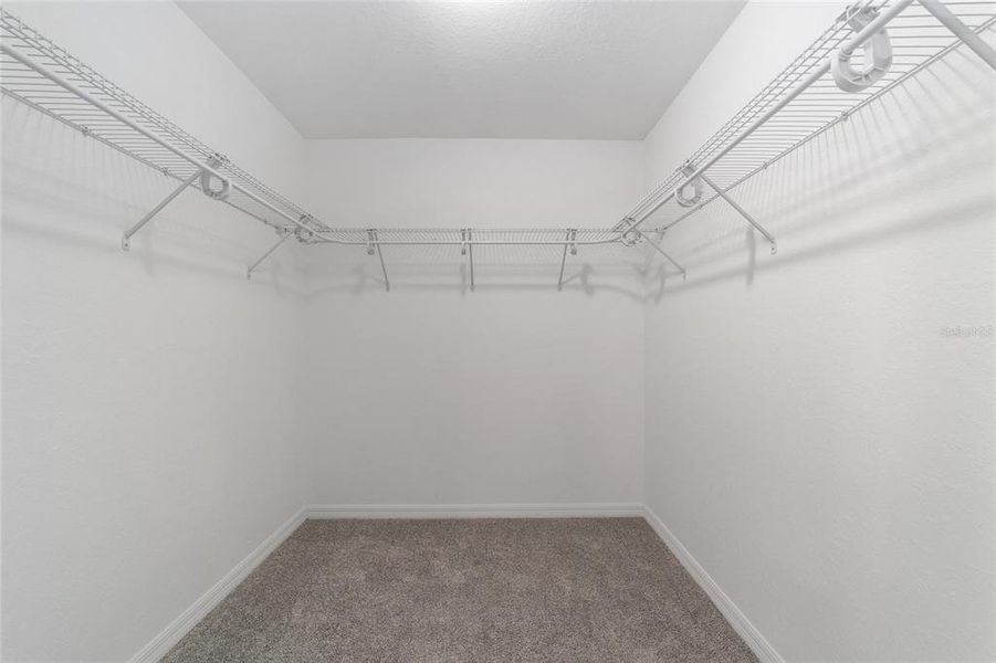 Spacious, unfurnished interior of a new home in , Dunnellon (Image 16).