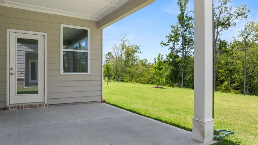 Exterior details and patio area of a home in , Dallas (Image 19).