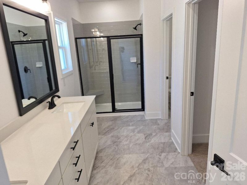 Furnished interior view inside a new home in Cardiff Glyn, Catawba (Image 6).