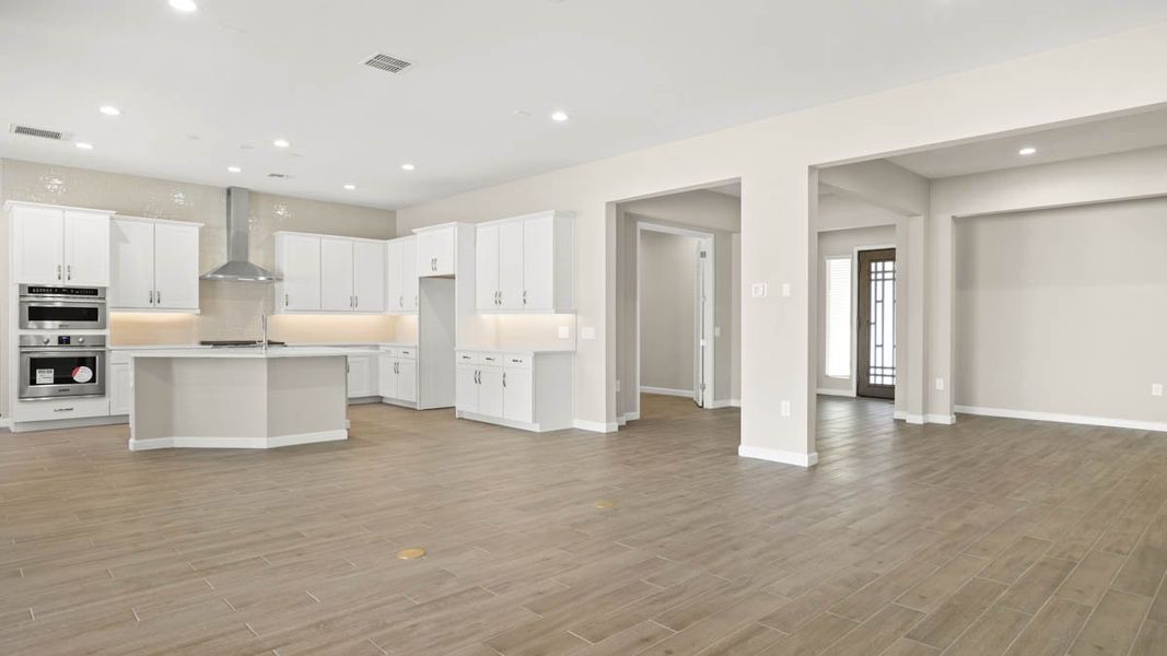 Spacious, unfurnished interior of a new home in Zanjero Pass, Waddell (Image 32).