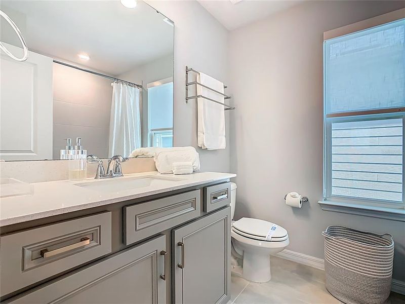 Furnished interior view inside a new home in , Orlando (Image 35).