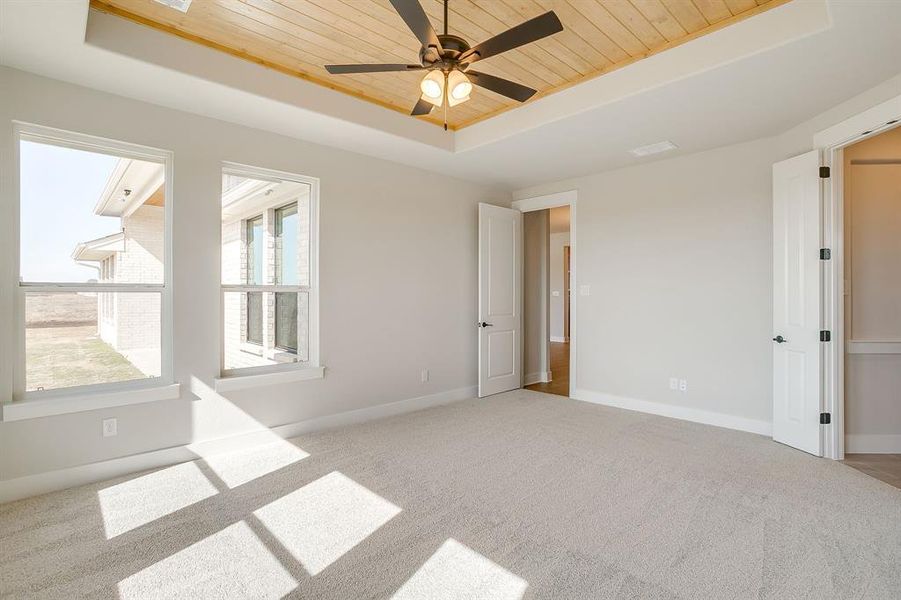 Spacious, unfurnished interior of a new home in , Waxahachie (Image 32). Spacious, unfurnished interior of a new home in , Waxahachie (Image 32).