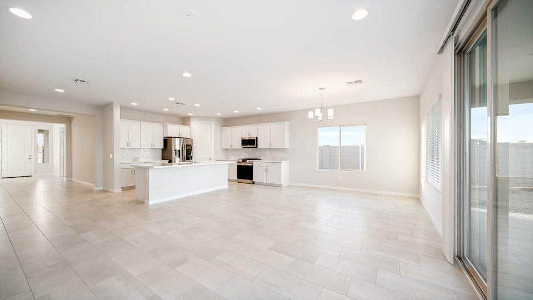 Representative unfurnished interior of a home built from the Harmony by Costa Verde Homes in Retreat at Mountain View Ranch, Casa Grande (Image 26).