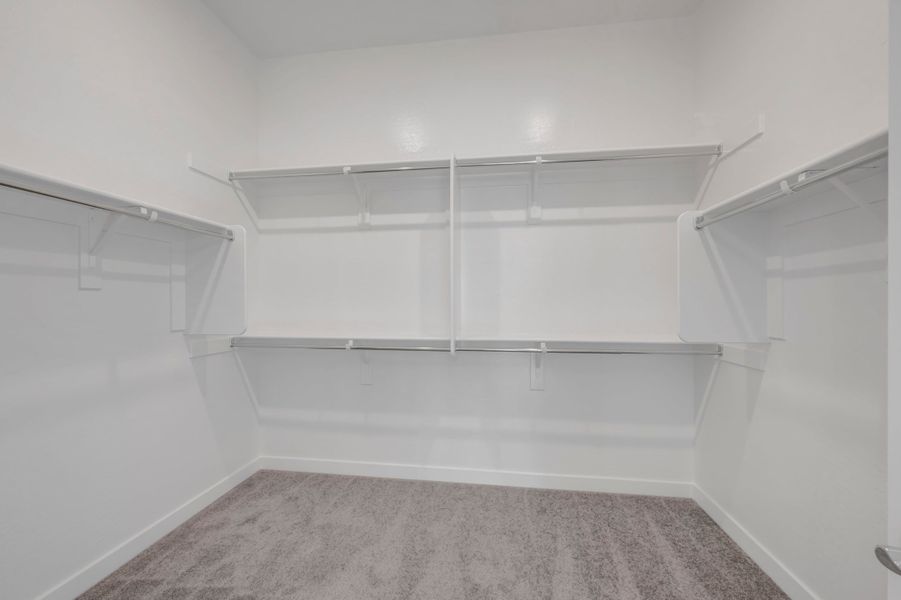 Spacious, unfurnished interior of a new home in Terraza, San Tan Valley (Image 25).