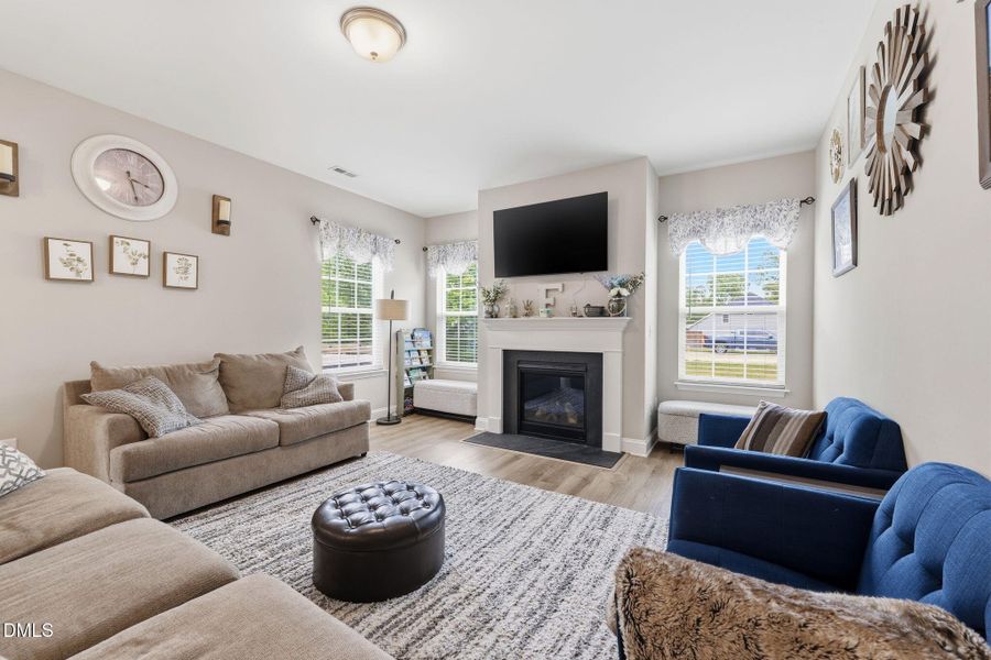 17-web-or-mls-_2041750