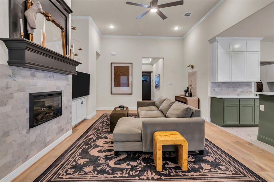 Furnished interior view inside a new home in , Fort Worth (Image 34). Furnished interior view inside a new home in , Fort Worth (Image 34).