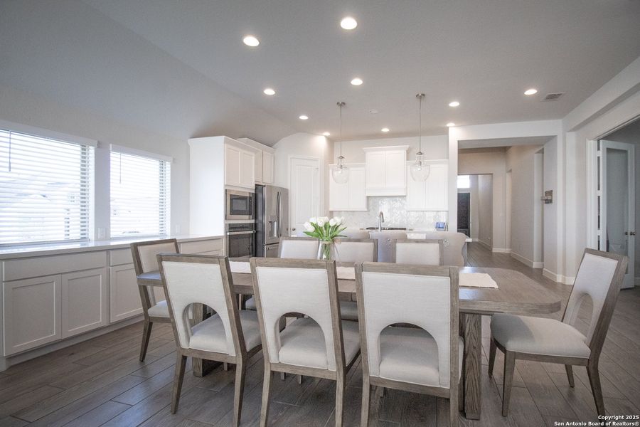 Furnished interior view inside a new home in Cibolo Canyons 50', San Antonio (Image 14). Furnished interior view inside a new home in Cibolo Canyons 50', San Antonio (Image 14).