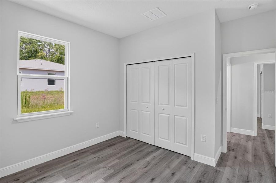 Spacious, unfurnished interior of a new home in , Citrus Springs (Image 17).