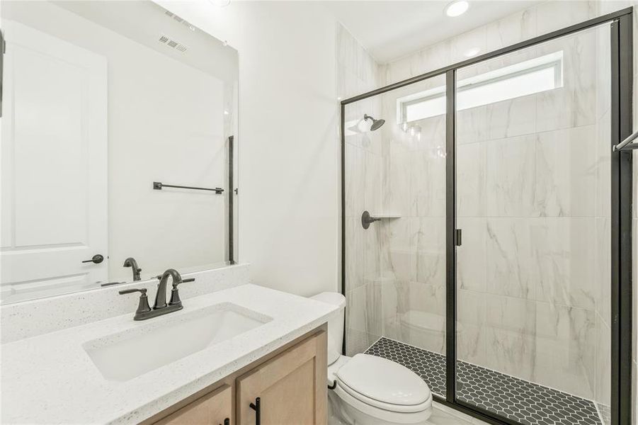 Furnished interior view inside a new home in Willow Wood, McKinney (Image 6).