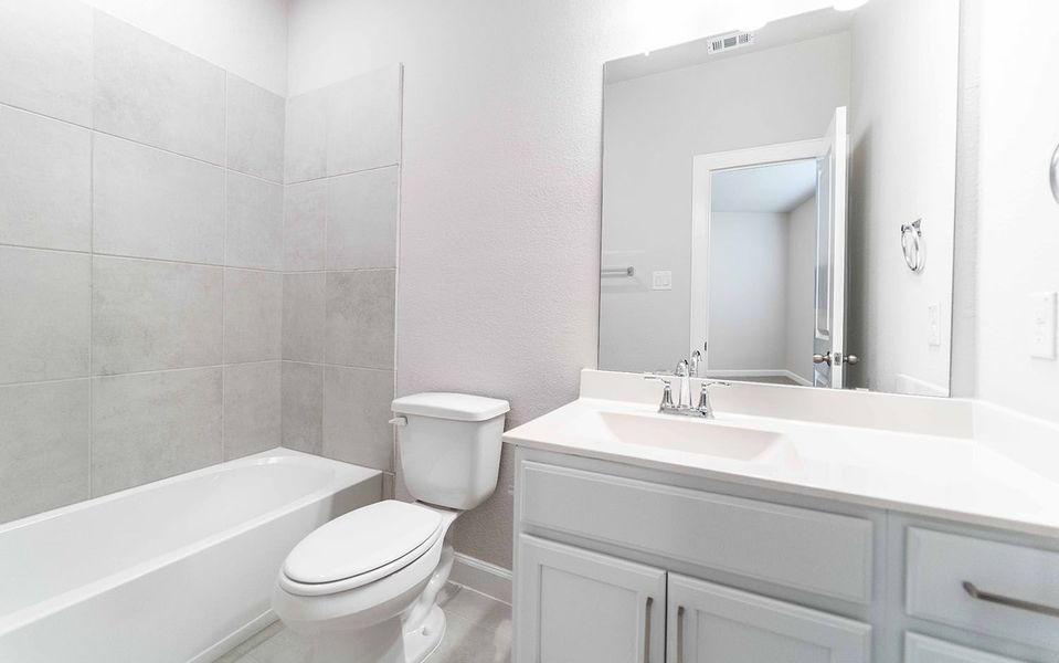 Furnished interior view inside a new home in Sonoma Verde, Rockwall (Image 8).