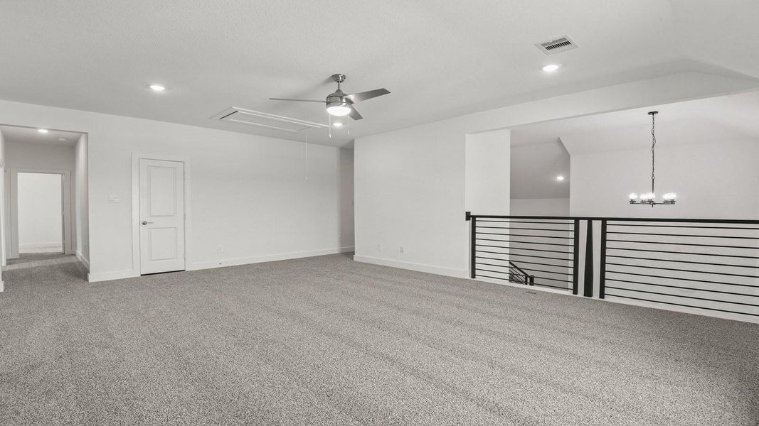 Spacious, unfurnished interior of a new home in Riverside Estates, Mont Belvieu (Image 17).