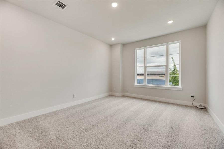 Spacious, unfurnished interior of a new home in Collin Creek, Plano (Image 14). Spacious, unfurnished interior of a new home in Collin Creek, Plano (Image 14).
