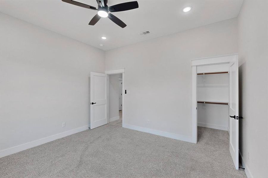 Spacious, unfurnished interior of a new home in , Springtown (Image 39).