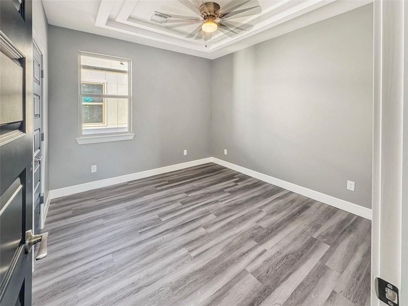 Spacious, unfurnished interior of a new home in , Houston (Image 13).