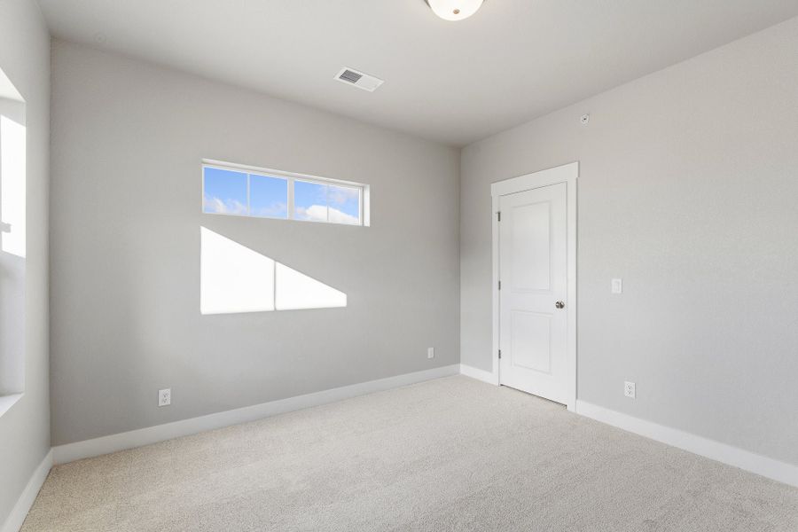 Spacious, unfurnished interior of a new home in Wilder at Timnath Ranch, Timnath (Image 20). Spacious, unfurnished interior of a new home in Wilder at Timnath Ranch, Timnath (Image 20).