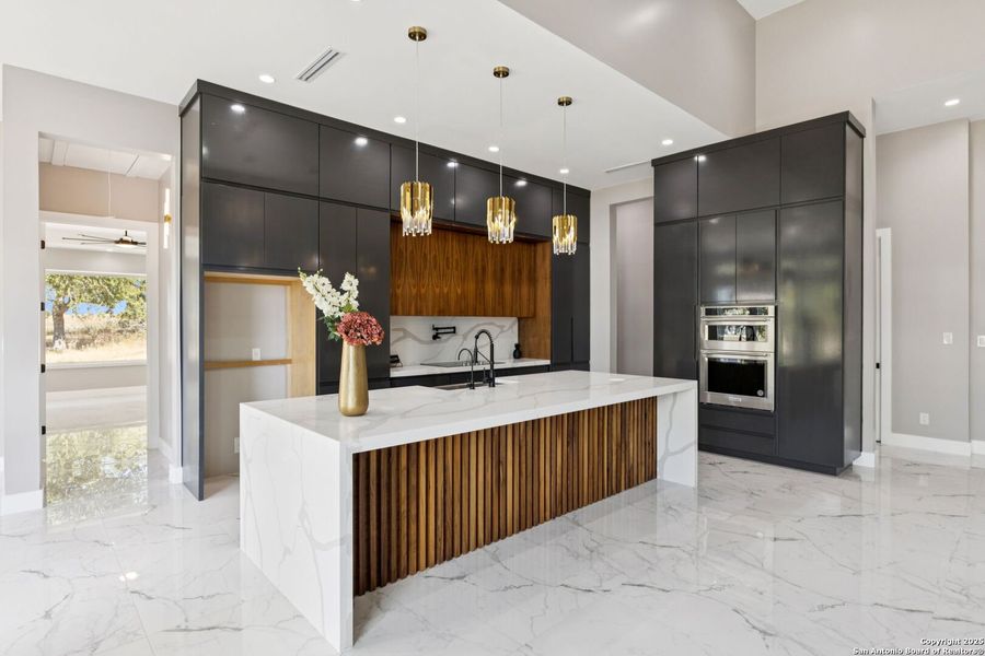 Furnished interior view inside a new home in , La Vernia (Image 16).