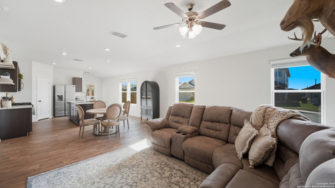 Furnished interior view inside a new home in , Floresville (Image 16).