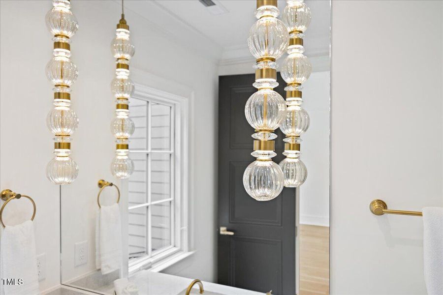 088-2A1A8437 088-2A1A8437