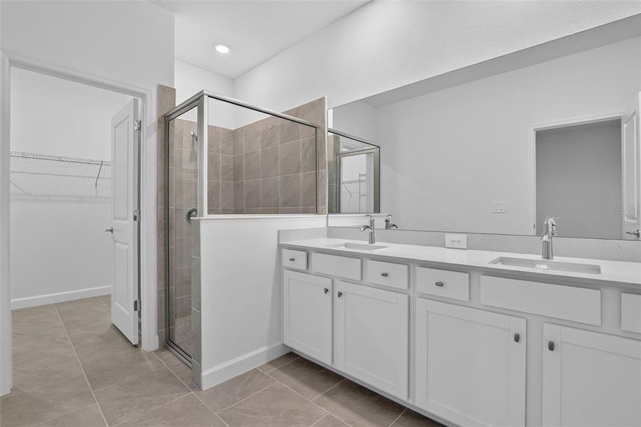 Furnished interior view inside a new home in Lennar at Turnleaf, Punta Gorda (Image 4).