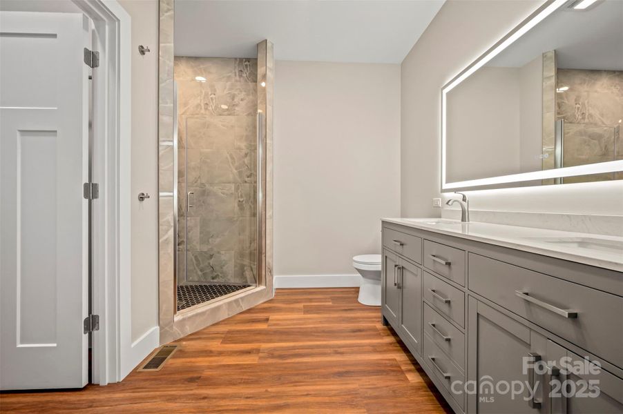 Furnished interior view inside a new home in , Hendersonville (Image 7).