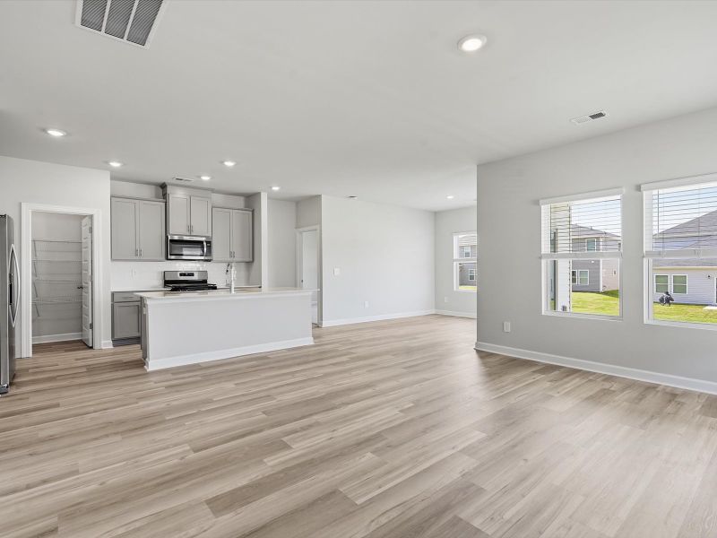 Spacious, unfurnished interior of a new home in The Landing at Stratford Crossing, Boiling Springs (Image 8). Spacious, unfurnished interior of a new home in The Landing at Stratford Crossing, Boiling Springs (Image 8).