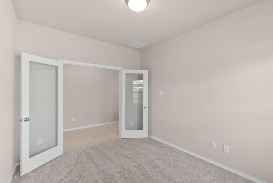 Spacious, unfurnished interior of a new home in The Trails 40', New Caney (Image 15).