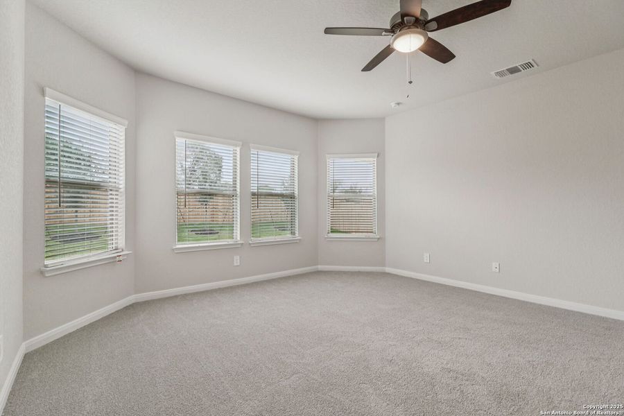 Spacious, unfurnished interior of a new home in Royal Crest, San Antonio (Image 54). Spacious, unfurnished interior of a new home in Royal Crest, San Antonio (Image 54).