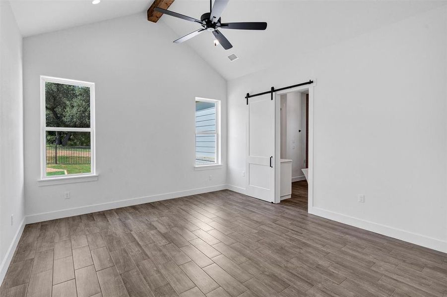 Spacious, unfurnished interior of a new home in , Granbury (Image 25). Spacious, unfurnished interior of a new home in , Granbury (Image 25).