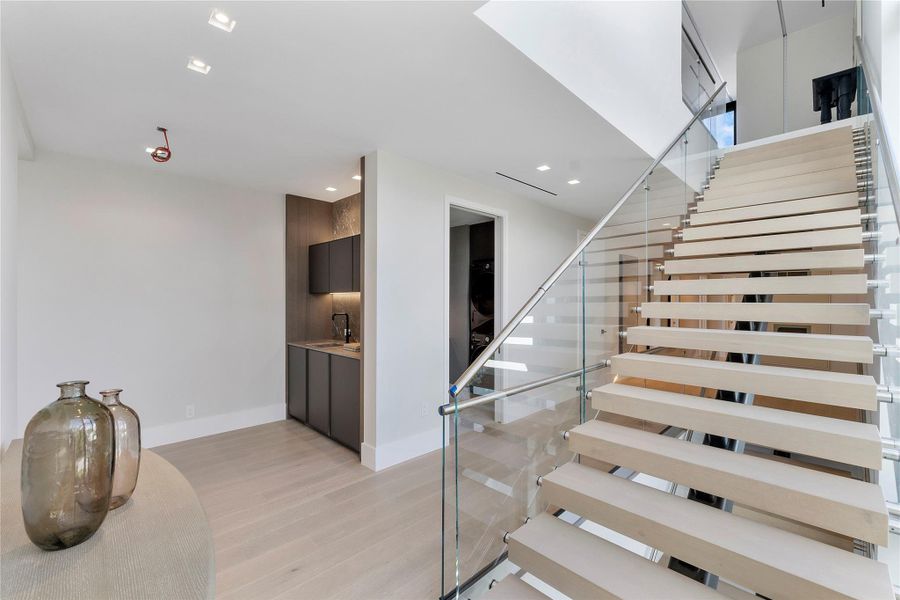 Image 74 of a home in .