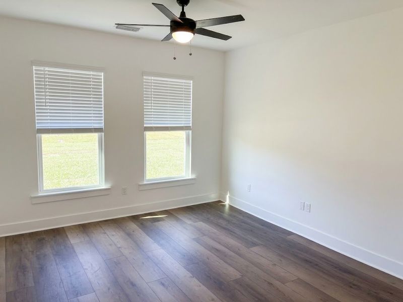 Spacious, unfurnished interior of a new home in Houston Place, Crestview (Image 13).
