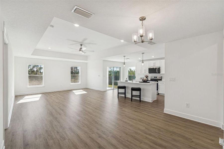 Spacious, unfurnished interior of a new home in , Spring Hill (Image 44).