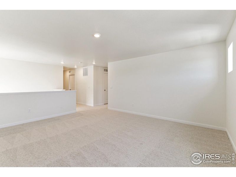 Spacious, unfurnished interior of a new home in Settlers Crossing, Commerce City (Image 19). Spacious, unfurnished interior of a new home in Settlers Crossing, Commerce City (Image 19).