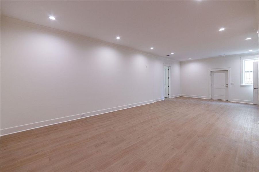 Spacious, unfurnished interior of a new home in , Atlanta (Image 61).