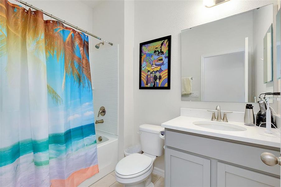 Furnished interior view inside a new home in , Bradenton (Image 19).