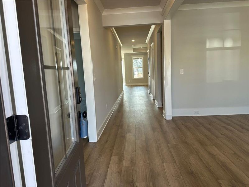 Spacious, unfurnished interior of a new home in Rosewood Lake Preserve, Hoschton (Image 28).