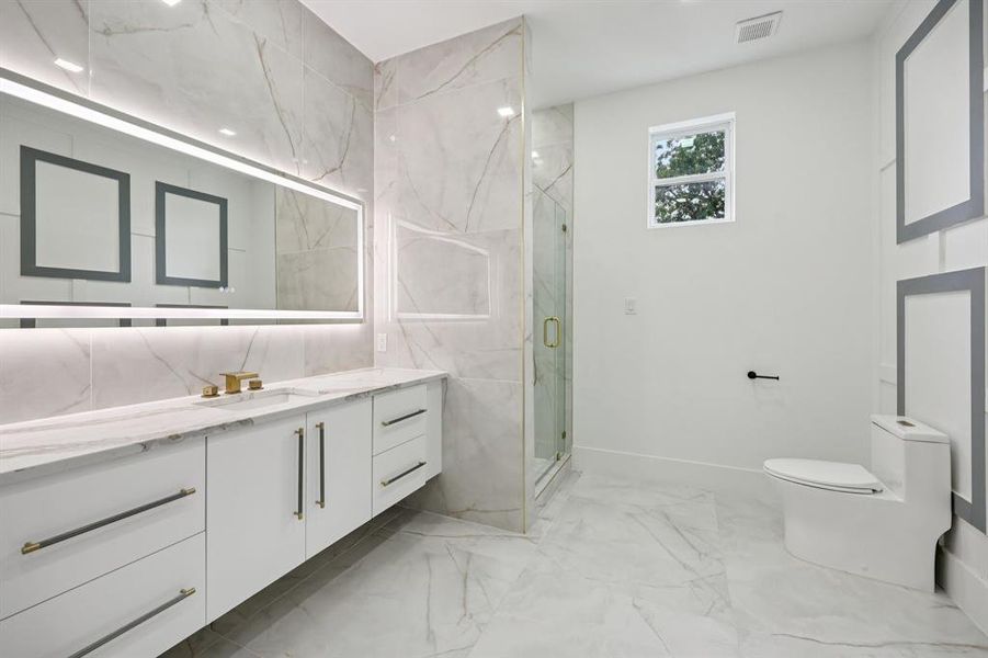 Furnished interior view inside a new home in , Dallas (Image 11).